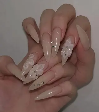 ネイル MIHANA HIKARIのネイルデザイン