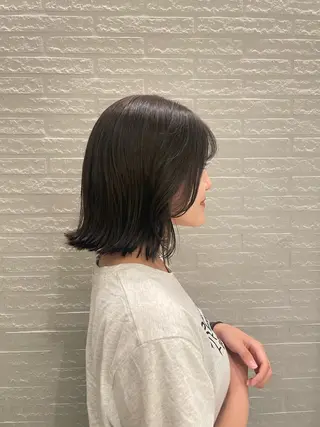 ミディアム カラー 資生堂サロン&スパ大阪所属・大川 美優のヘアスタイル