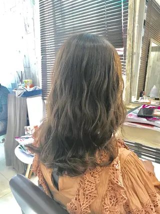 ロング 石井 彰浩のヘアスタイル