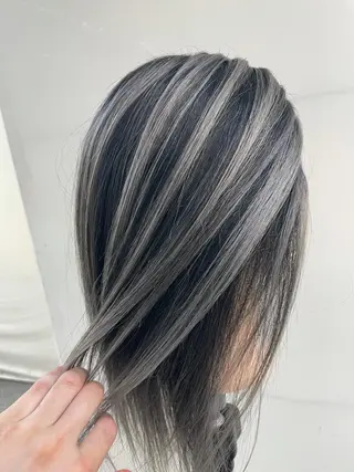 セミロング カラー レイヤーカット💖 Kaedeのヘアスタイル