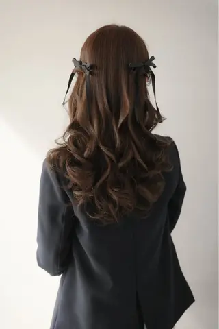 ロング カラー ヘアアレンジ autre所属・大久保 ひでなりのヘアスタイル