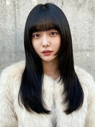 ロング カラー 韓国レイヤーカット 🫧大阪梅田レイヤーのヘアスタイル