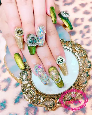ネイル CROWN プライベートサロンのネイルデザイン