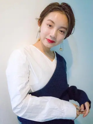 ショート pole/apartment所属・💓パーマ，💗 レイヤーカットのヘアスタイル