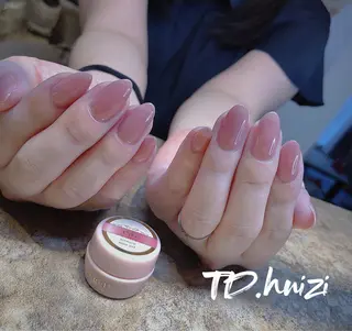 ミディアム めぐみのネイルサロン 惠のネイルデザイン