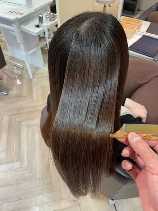 ロング カラー パーマ 個室サロンLOUIMADNA栄店所属・髪質改善美容師 個室サロン白金厚哉のヘアスタイル