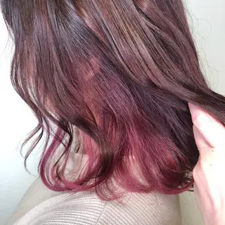 ミディアム カラー 松佐 ゆかりのヘアスタイル