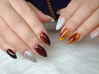 ネイル ECLAT エクラ所属・寺山 千鶴のネイルデザイン