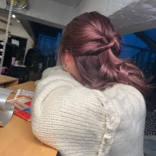 セミロング ハイトーン募集中 💜✝️荒川優輝のヘアスタイル