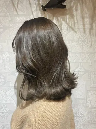 ミディアム カラー THE2ND 大竹 瞳のヘアスタイル