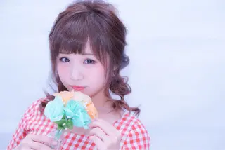 ミディアム セミロング ヘアアレンジ 髪質改善、エクステ 山口卓哉のヘアスタイル