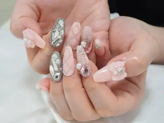 ロング ネイル Amore 板谷爽花のネイルデザイン