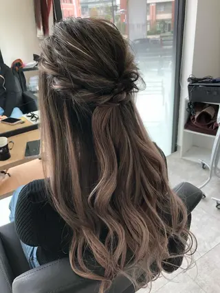 ロング カラー ヘアアレンジ 下妻 カラーエクステ難波のヘアスタイル