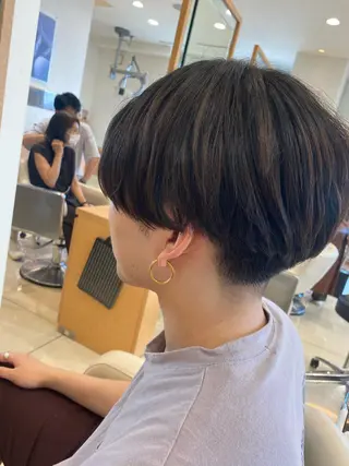 ショート 村山 豪歩のヘアスタイル