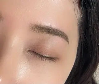 アイブロウ ビューティーサロン熊本（PAPILIO）所属・吉田 真奈美のマツエク・マツパデザイン