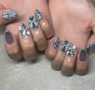 ネイル LAVISH nanamiのネイルデザイン