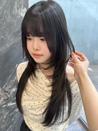 ロング RiA/レイヤーカッ ト/ハッシュカットのヘアスタイル