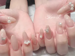 ネイル 芦辺 香奈のネイルデザイン