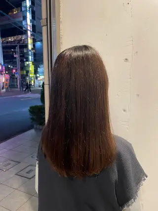 ミディアム くすみ あやなのヘアスタイル
