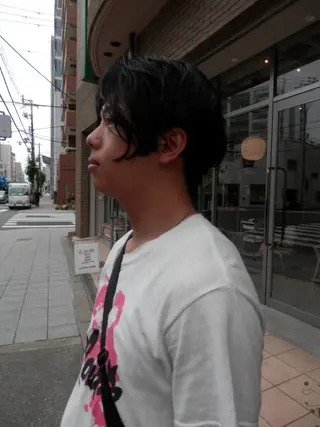 パーマ IRO所属・岡田 祐樹のヘアスタイル