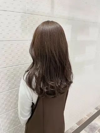 ロング カラー ZELEイオンモール新瑞橋所属・服部 涼乃のヘアスタイル