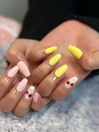 ネイル Pretzels🥨 【プレッツェル】ミウのネイルデザイン