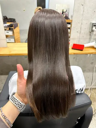 セミロング カラー mono / Manatoのヘアスタイル