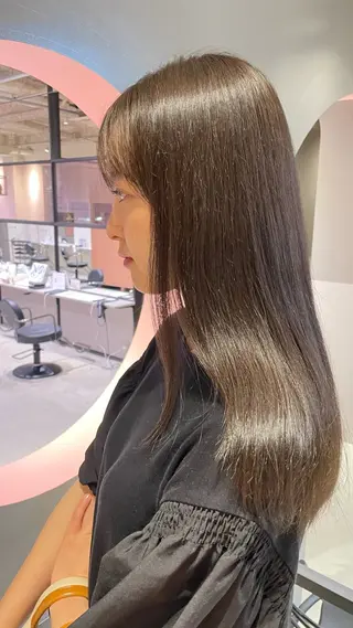 ロング カラー ないとう ゆうかのヘアスタイル