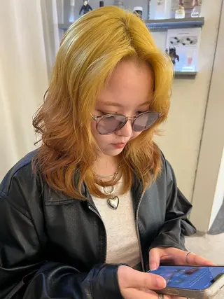 ミディアム カラー haco＋所属・圧倒的デザイン力 店長🎨RENAのヘアスタイル