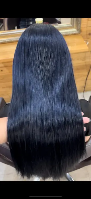 ロング カラー ブルーJR高槻本店所属・高槻/美髪/艶髪カラ ー髪質改善特化たくみのヘアスタイル