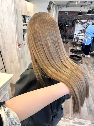 ロング カラー niko RINKAのヘアスタイル
