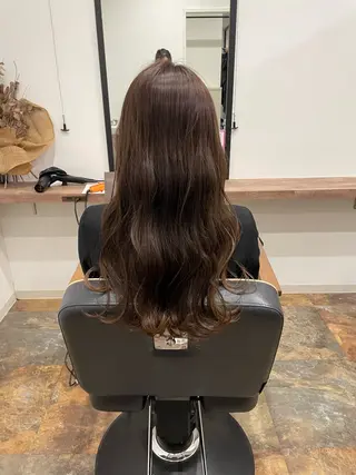 ロング カラー CHESS所属・星 優南のヘアスタイル