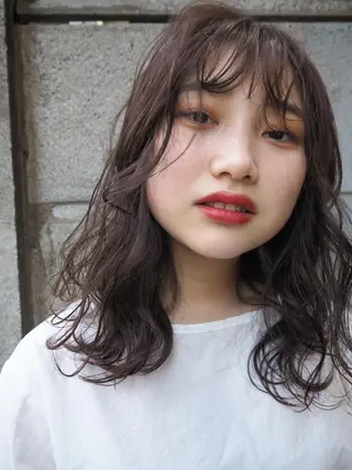 ロング パーマ satsuki 暖色・ブラウンカラーのヘアスタイル