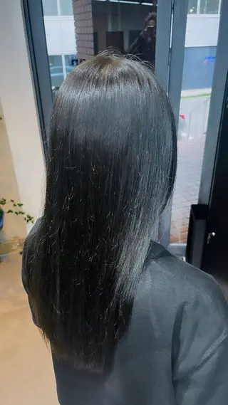 セミロング カラー KOUTA/ ブリーチ特化⭐️のヘアスタイル