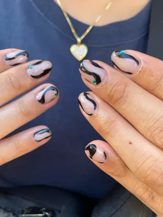 ネイル Me d'eau所属・Me d'eau Rinaのネイルデザイン