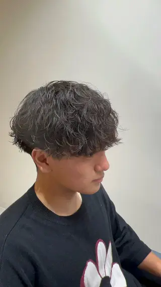 パーマ メンズ 伊藤 海のヘアスタイル