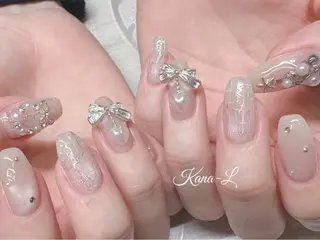 ネイル 芦辺 香奈のネイルデザイン