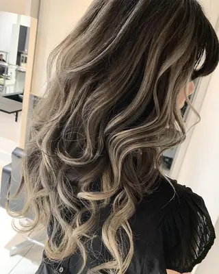 セミロング カラー ヘアアレンジ 髪質改善land千葉所属・阿部 圭悟のヘアスタイル