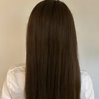 ロング カラー 松井 詩織のヘアスタイル