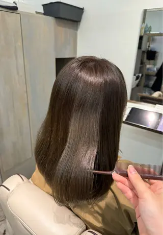 セミロング 髪質改善×艶カラー Haruのヘアスタイル