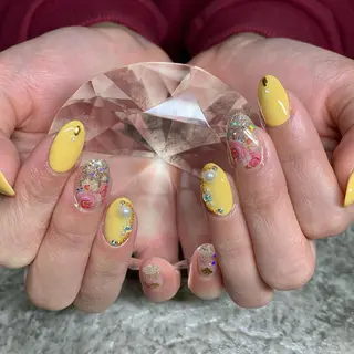ネイル RuxuryNail ／RiAnnaのネイルデザイン