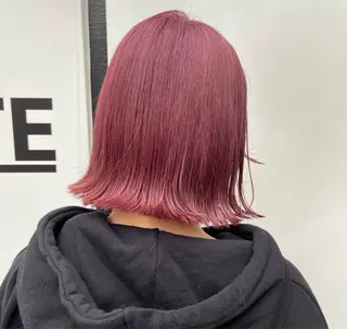 カラー ブリーチカラー×艶 🍨mihoのヘアスタイル