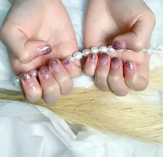 ネイル pink ladyサロン所属・べ にのネイルデザイン