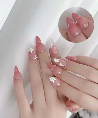 セミロング めぐみのネイルサロン 惠のネイルデザイン