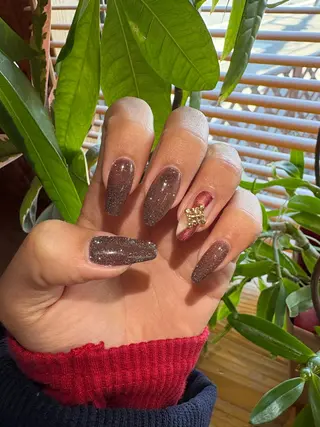 ネイル MAAPISNAIL所属・鬼澤 真凜のネイルデザイン