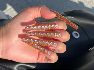 ロング ONIKA Nail 青山通り店所属・ONIKA Nail 表参道A4徒歩2分のネイルデザイン