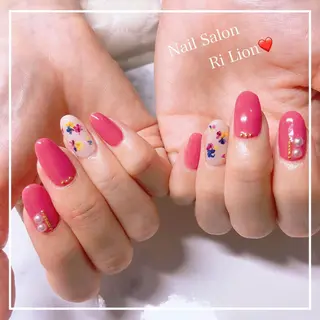 ネイル RiLion💗 Risa🦋💜のネイルデザイン