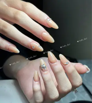 ミディアム トウイ nailのネイルデザイン