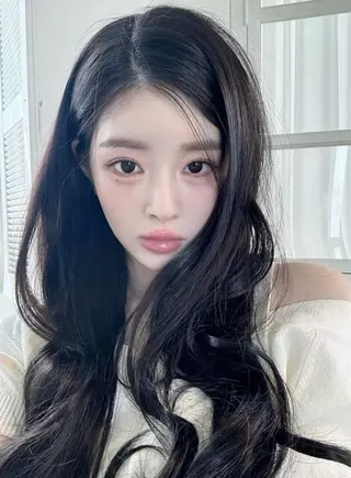 カラー 韓国風暗髪ヘア🤍 🫧MIREIのヘアスタイル