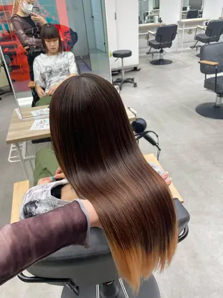 ロング クルミ/ 💕ワンホンネイルのネイルデザイン